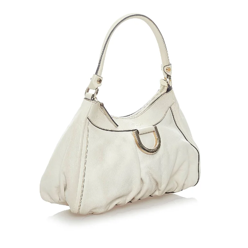 Ladies Gucci shoulder bags with a magnetic - closure flapGucci Abbey D-Ring Shoulder Bag (31623)