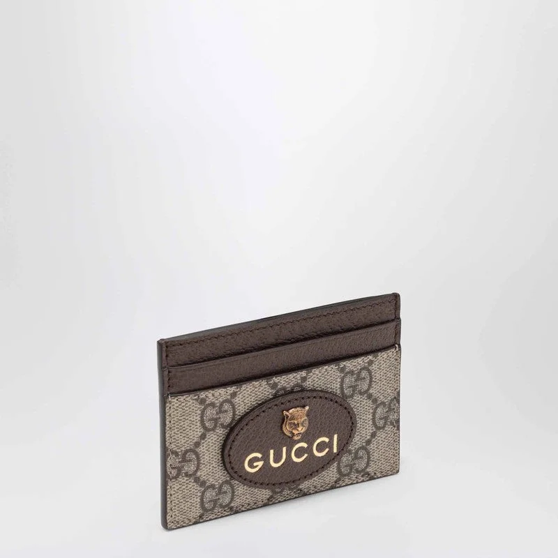 Women Gucci bags with a zip - around closure for securityGucci Beige Card Holder In Gg Supreme Men