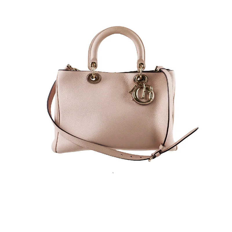 Christian Dior Saddle bags with a distressed leather finishChristian Dior Medium Diorissimo Tote Blush Pink