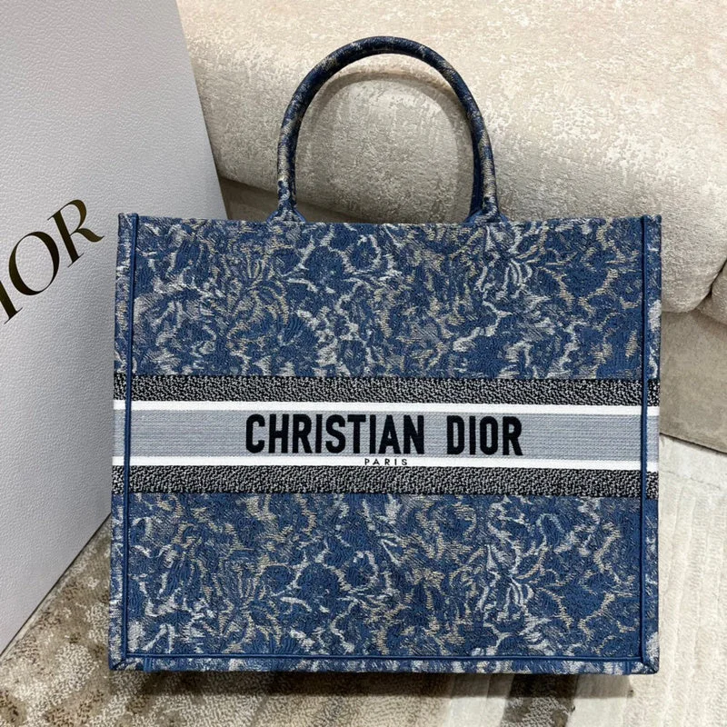 Christian Dior handbags with a removable shoulder strap for versatilityChristian Dior  Bags - 3748