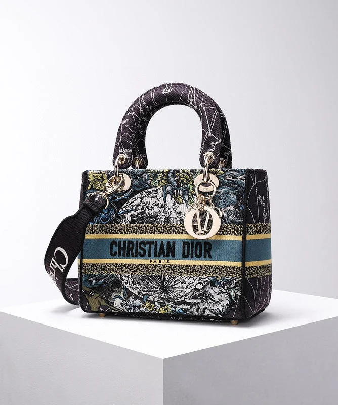 Christian Dior crossbody bags with a front - flap pocket for easy accessChristian Dior  Bags - 3847