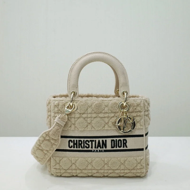 Christian Dior Saddle bags with a studded trim for a bold lookChristian Dior  Bags - 3852