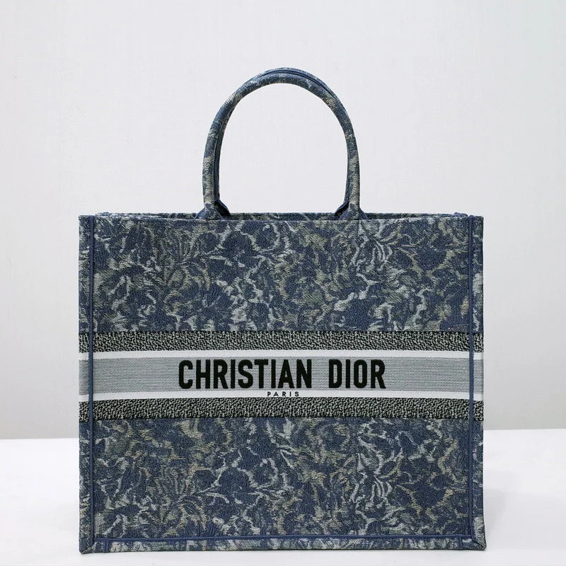 Christian Dior bags with a detachable coin purse insideChristian Dior  Bags - 3855