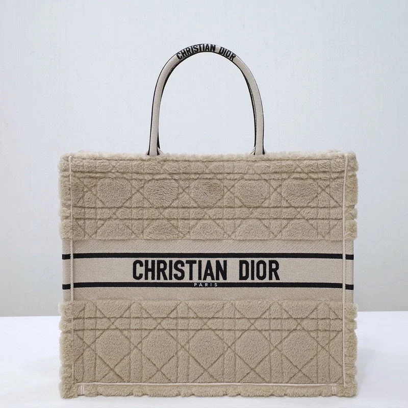 Christian Dior bags with a detachable coin purse insideChristian Dior  Bags - 4068