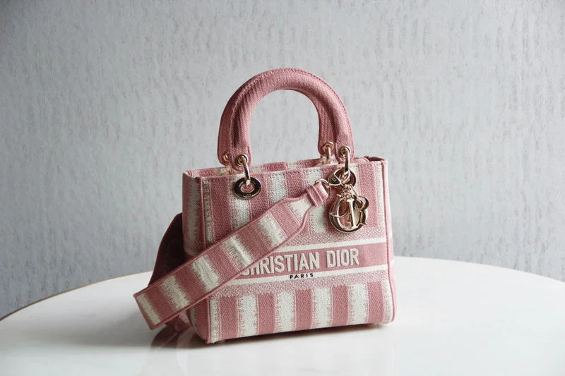 Trendsetting Christian Dior crossbody bags with a colorful strapChristian Dior  Bags - 4107