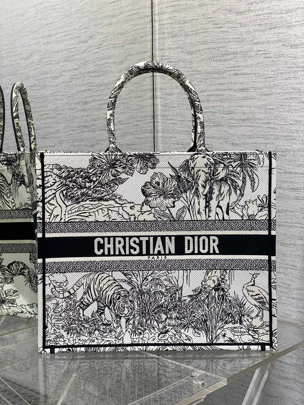 Christian Dior handbags with a removable shoulder strap for versatilityChristian Dior  Bags - 413