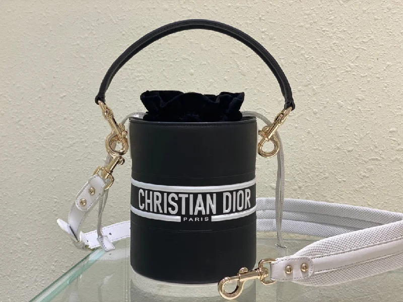 Stylish Christian Dior shoulder bags with a tassel - adorned zipperChristian Dior Small Vibe Bucket Bag Black