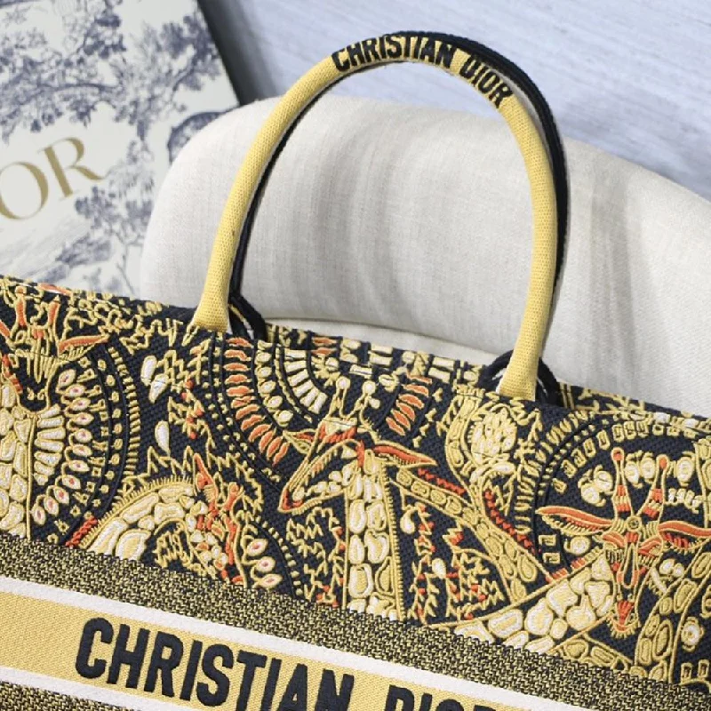 Christian Dior handbags with a removable shoulder strap for versatilityDIOR BOOK TOTE