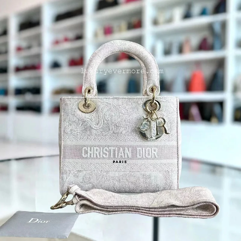 Fashion - forward Christian Dior tote bags for the modern womanD-lite Toile De Jouy Embroidery Light Pink Golden Hardware