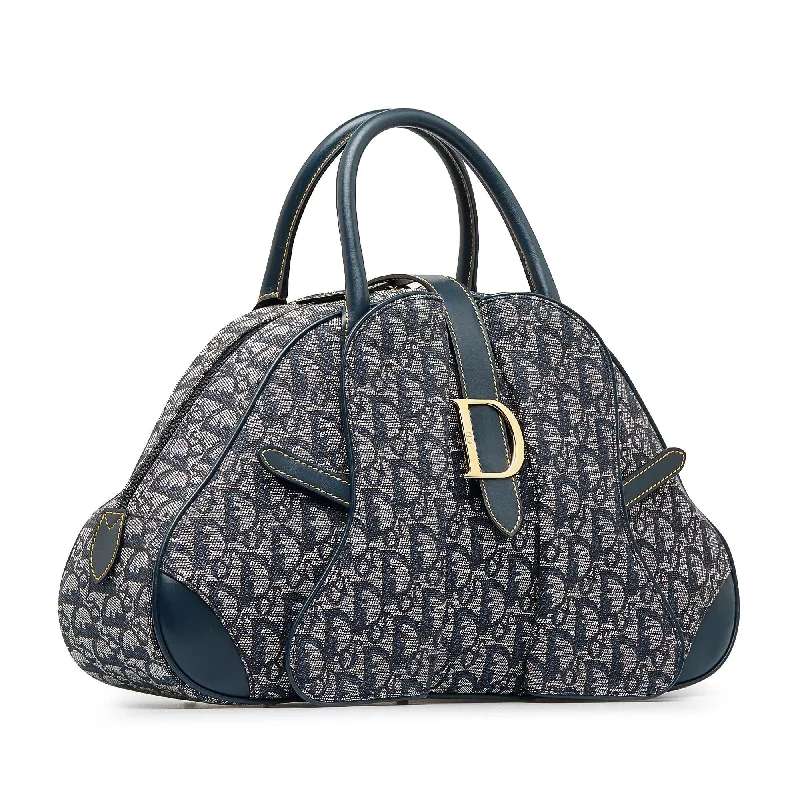 Christian Dior Saddle bags with a studded trim for a bold lookDior Dior Oblique Double Saddle Bowler (SHG-pJpEaE)