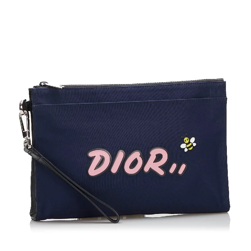 Christian Dior tote bags with a double - handle and shoulder - strap optionDior Dior x Kaws Bee Clutch (SHG-JtvH2Y)