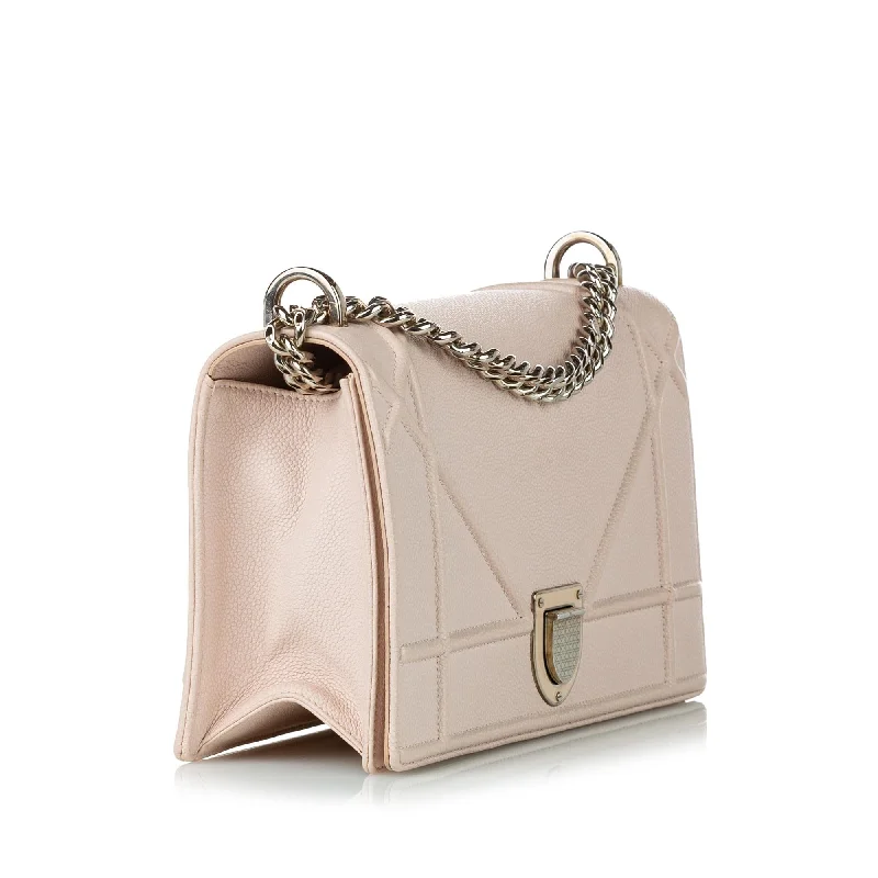 Christian Dior tote bags with a double - handle and shoulder - strap optionDior Diorama Leather Crossbody Bag (SHG-30892)