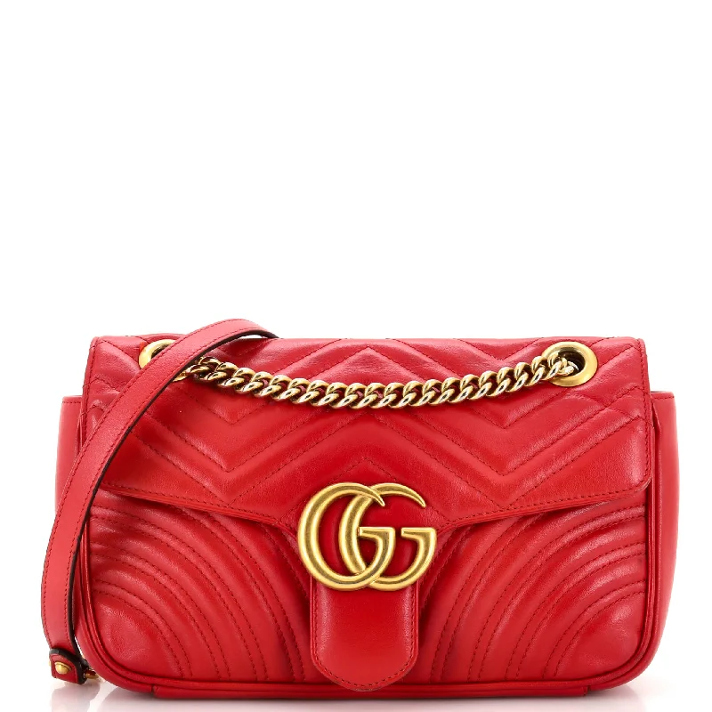 Ladies Gucci shoulder bags with a single - handle designGG Marmont Flap Bag Matelasse Leather Medium